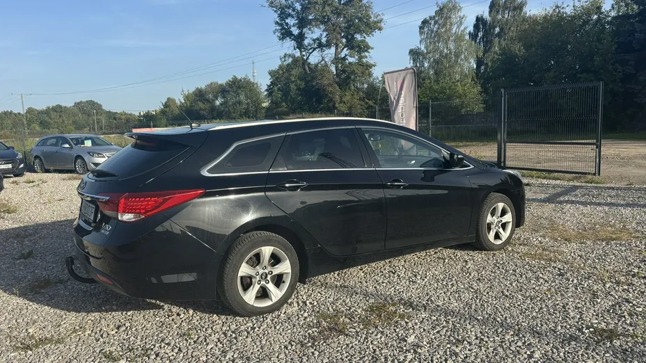 HYUNDAI i40 -