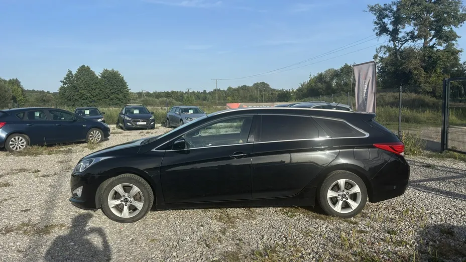 HYUNDAI i40 -