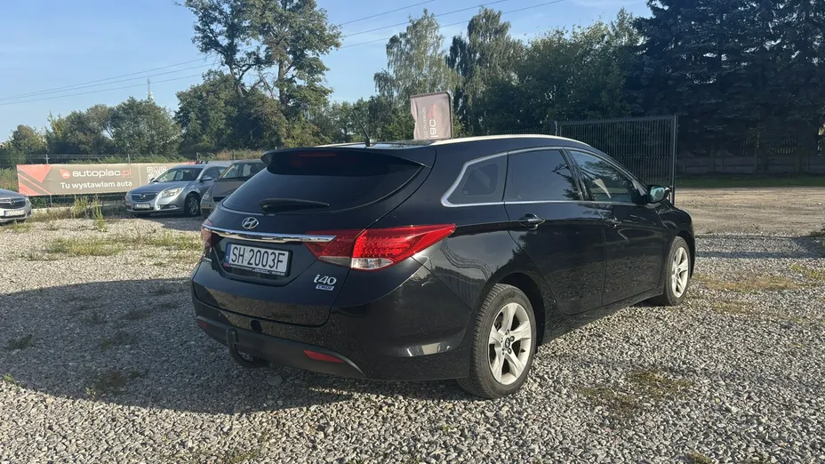 HYUNDAI i40 -
