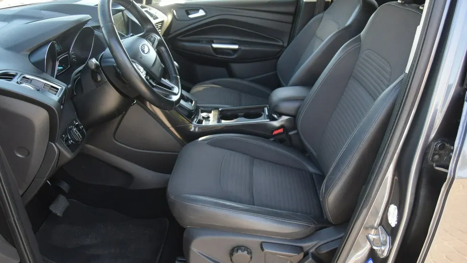 FORD Kuga -