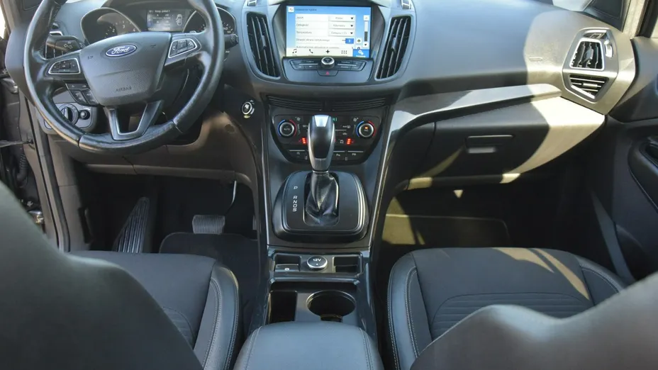 FORD Kuga -