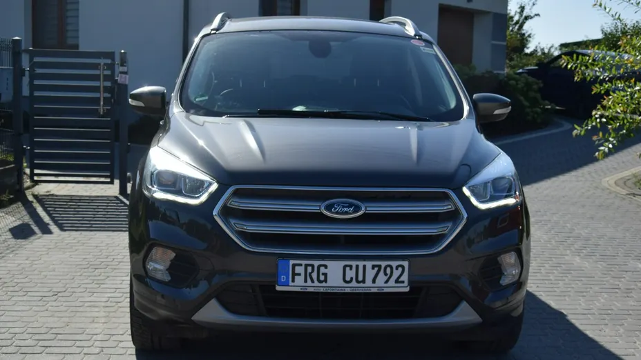 FORD Kuga -