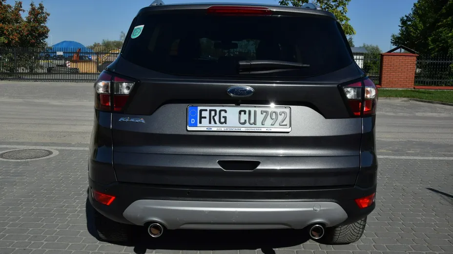 FORD Kuga -