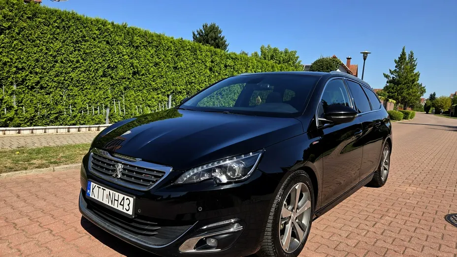 PEUGEOT 308 -