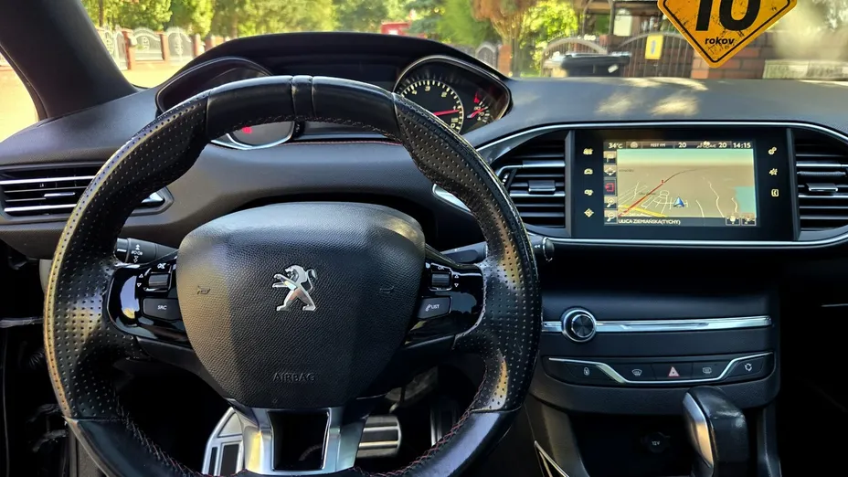 PEUGEOT 308 -