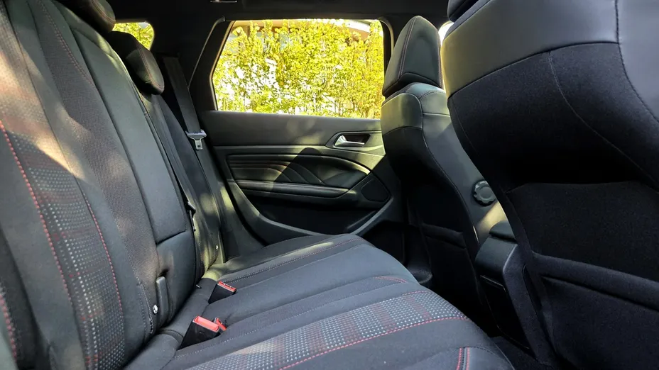 PEUGEOT 308 -