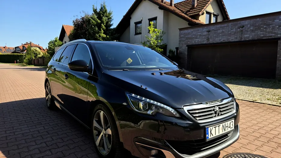 PEUGEOT 308 -