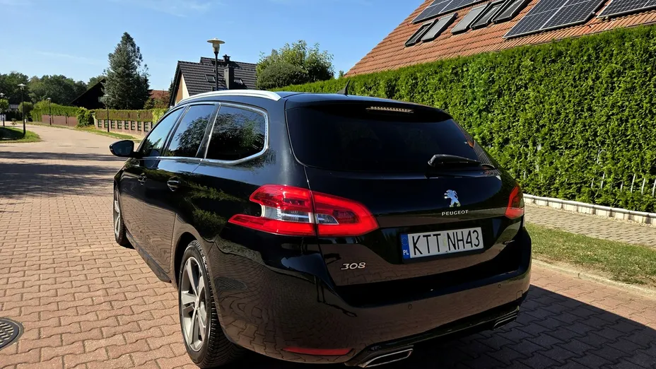 PEUGEOT 308 -