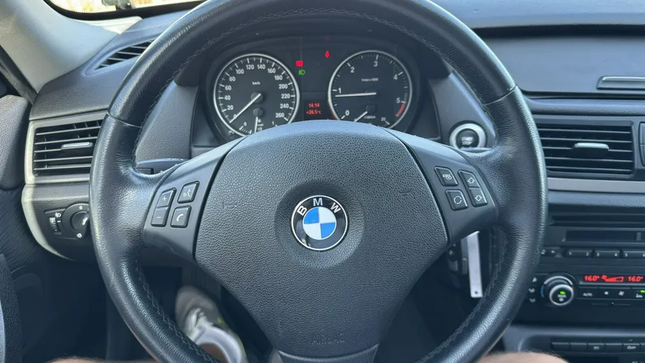 BMW X1 -
