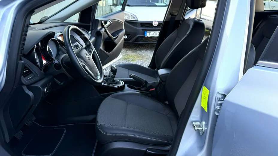 OPEL Astra -