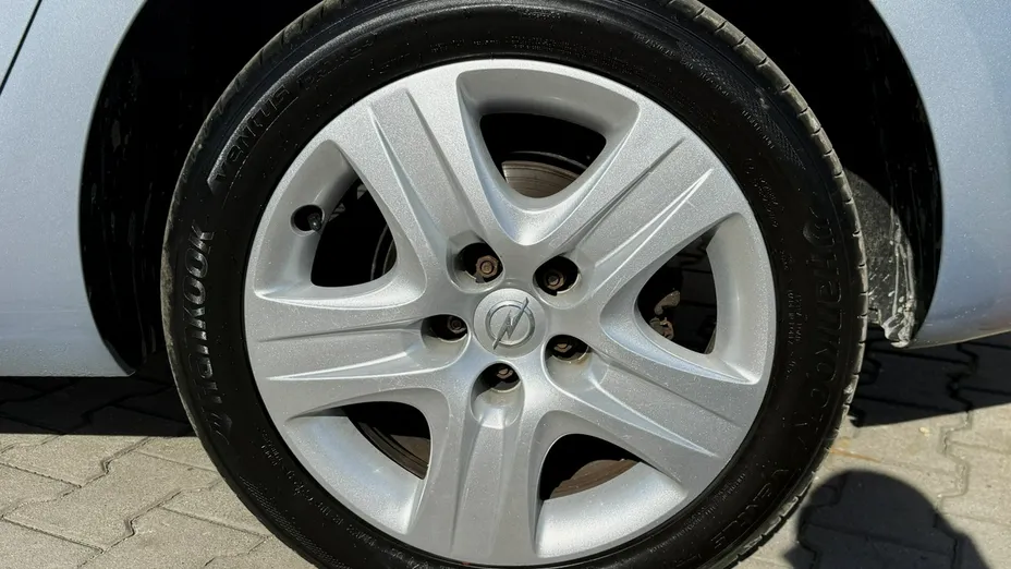 OPEL Astra -
