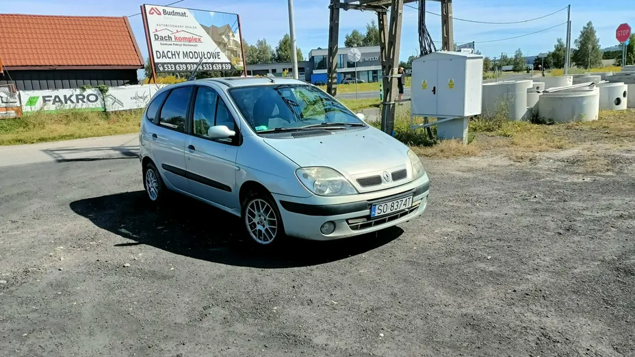 RENAULT Scenic -