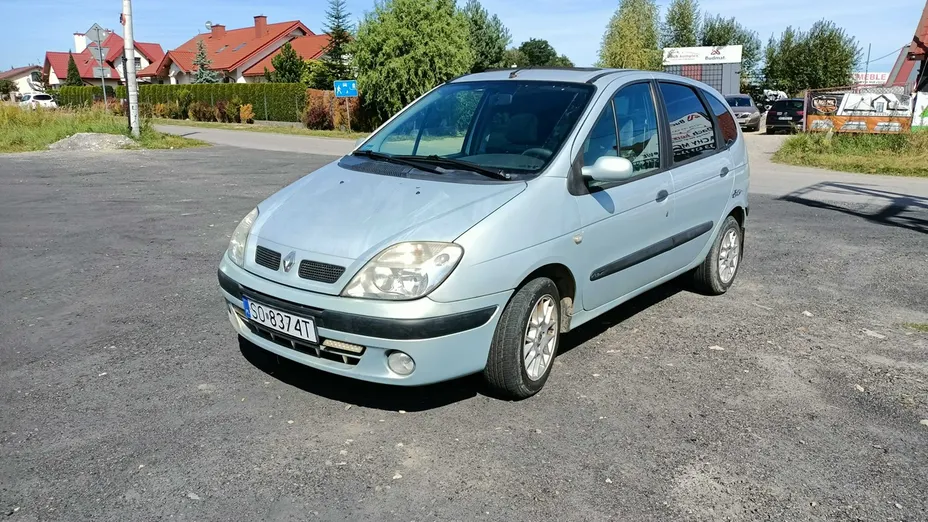 RENAULT Scenic -