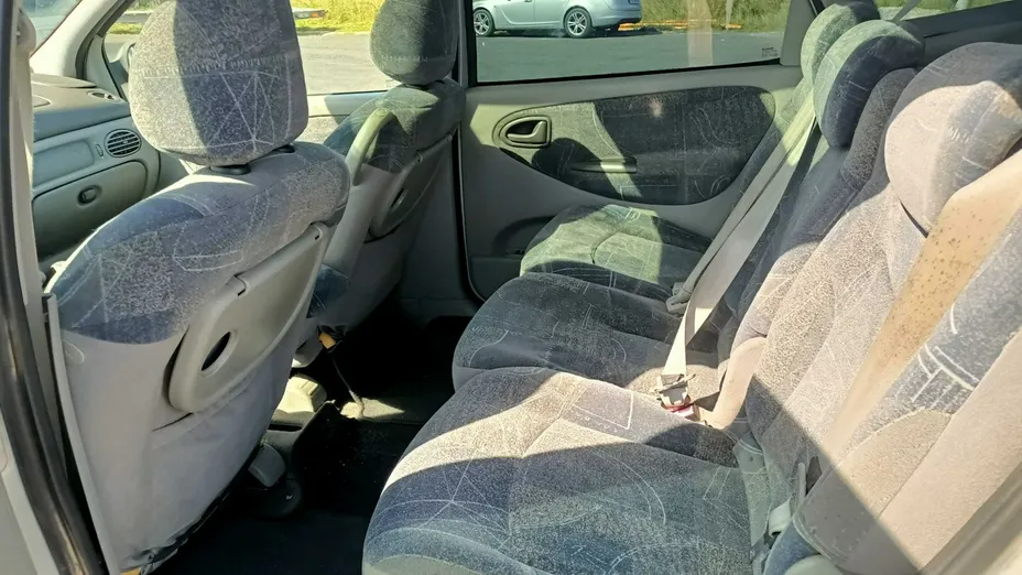 RENAULT Scenic -