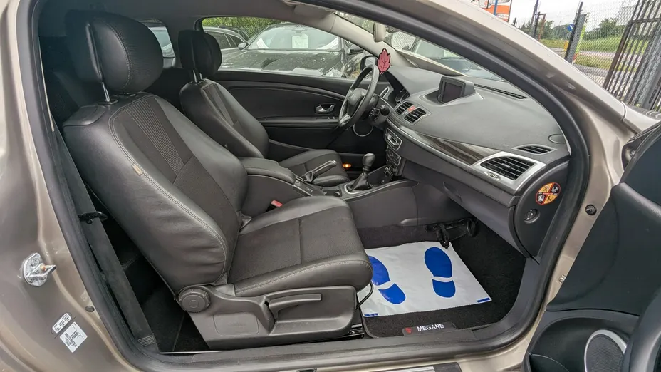 RENAULT Megane -