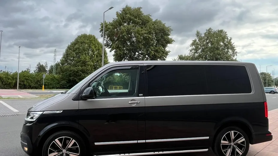 VOLKSWAGEN Multivan -