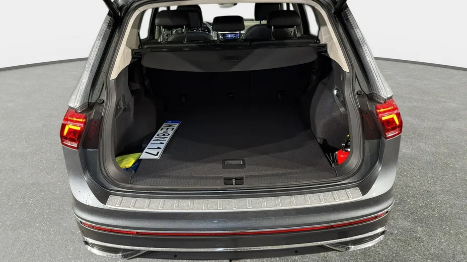 VOLKSWAGEN Tiguan Allspace -