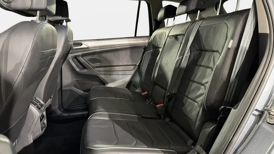 VOLKSWAGEN Tiguan Allspace -