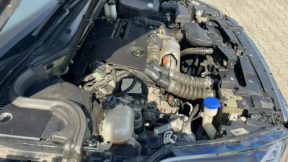 PEUGEOT 508 -