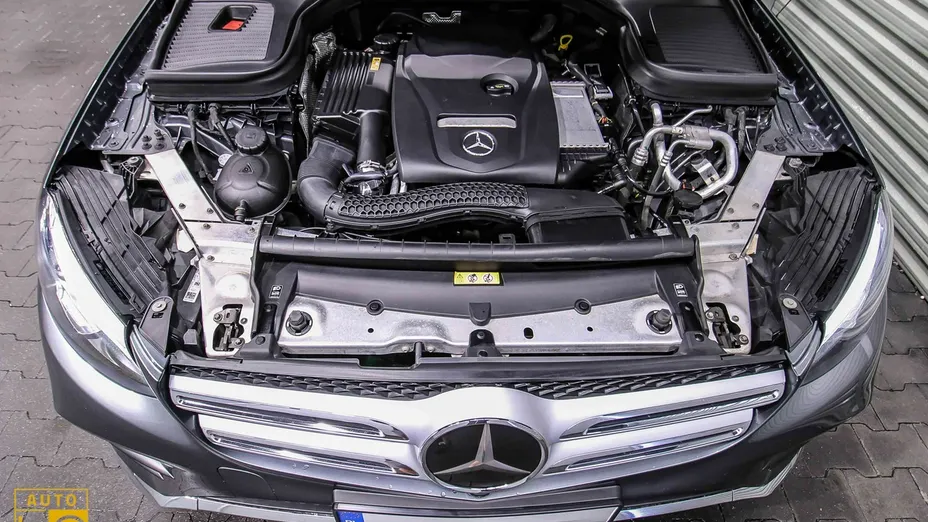 MERCEDES-BENZ GLC -