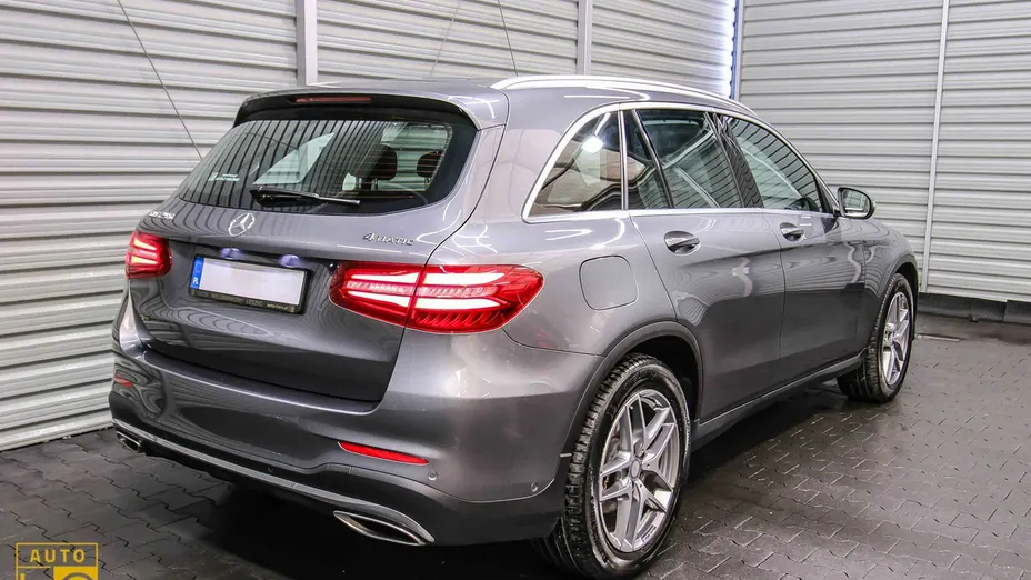 MERCEDES-BENZ GLC -