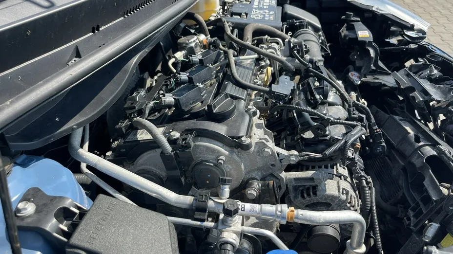 TOYOTA Yaris -