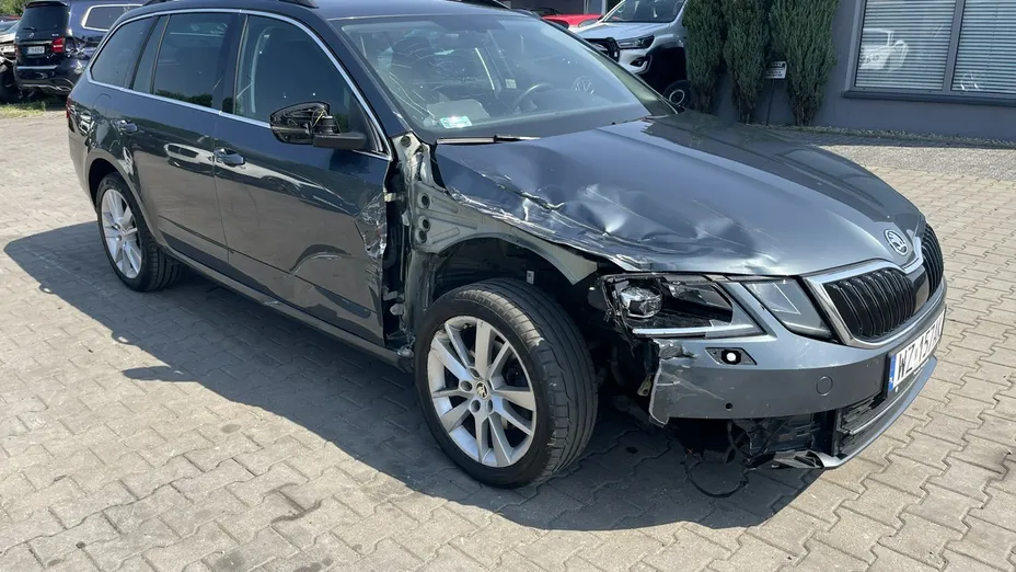 SKODA Octavia -