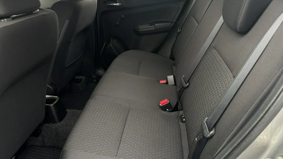 SUZUKI Swift -
