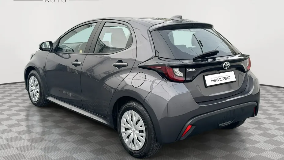 TOYOTA Yaris -