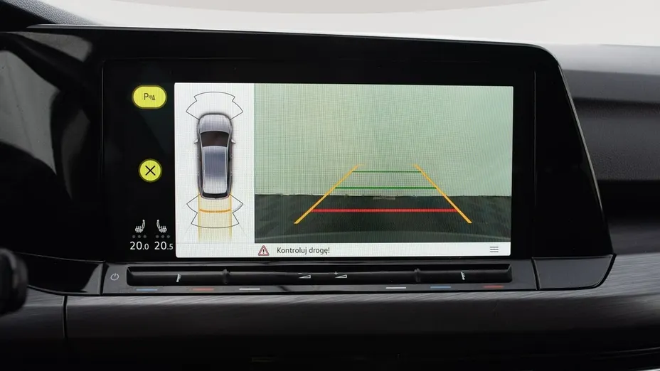 VOLKSWAGEN Golf -