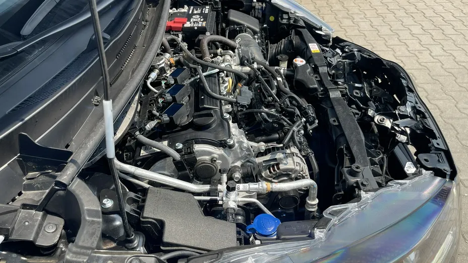 TOYOTA Yaris -