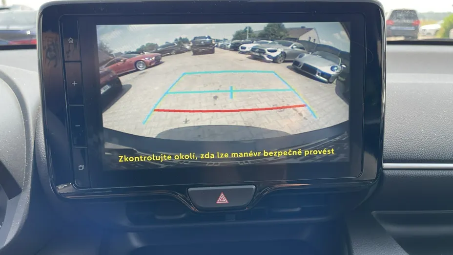 TOYOTA Yaris -