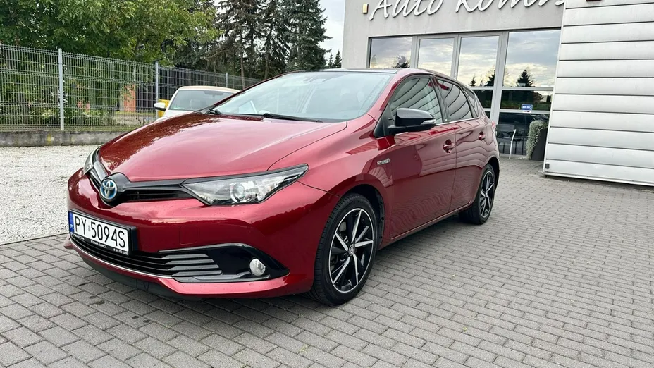 TOYOTA Auris -
