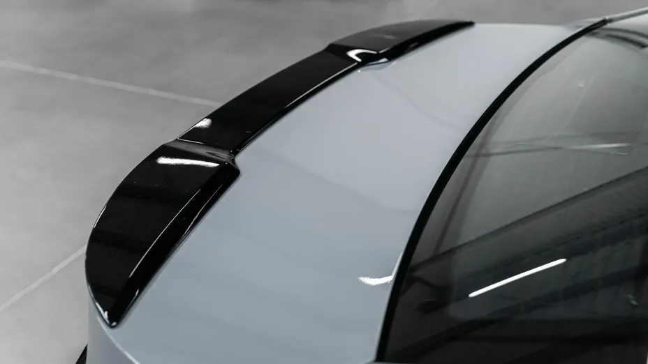 LEXUS IS -