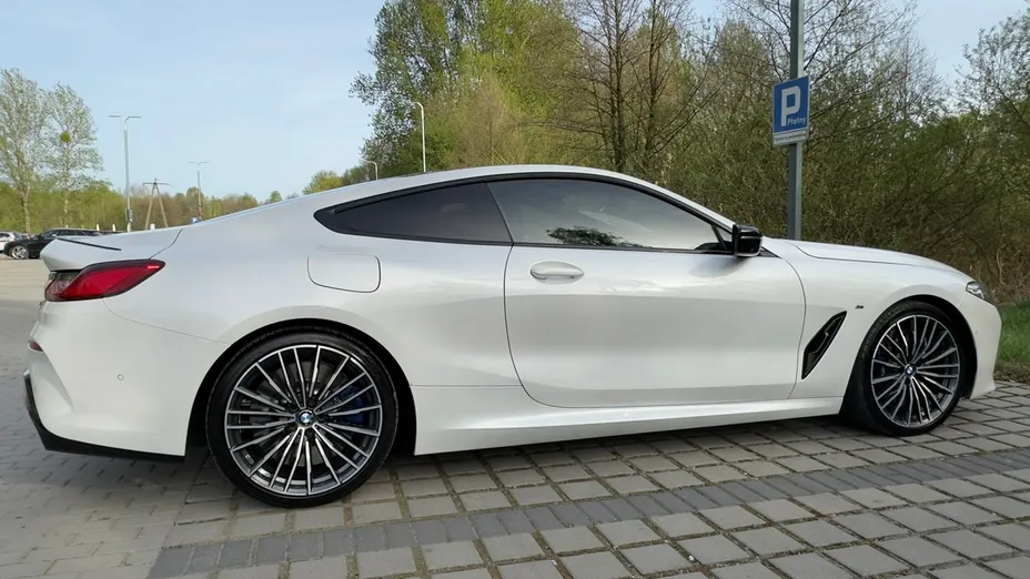 BMW Seria 8 -