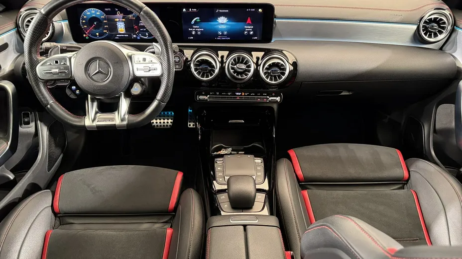 MERCEDES-BENZ CLA -