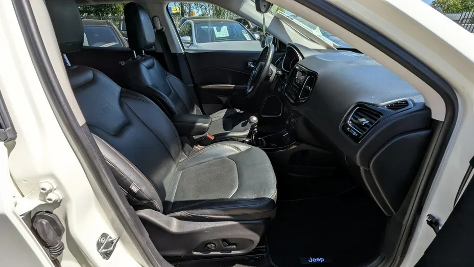 JEEP Compass -