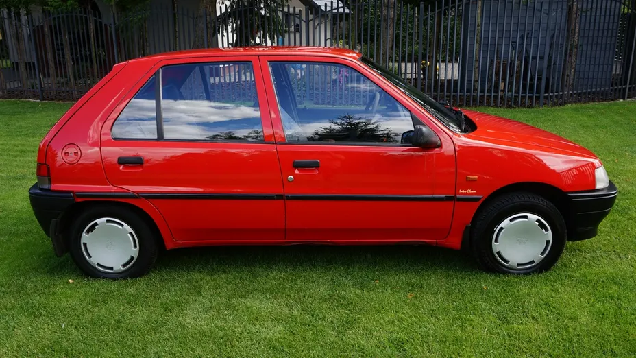 PEUGEOT 106 -