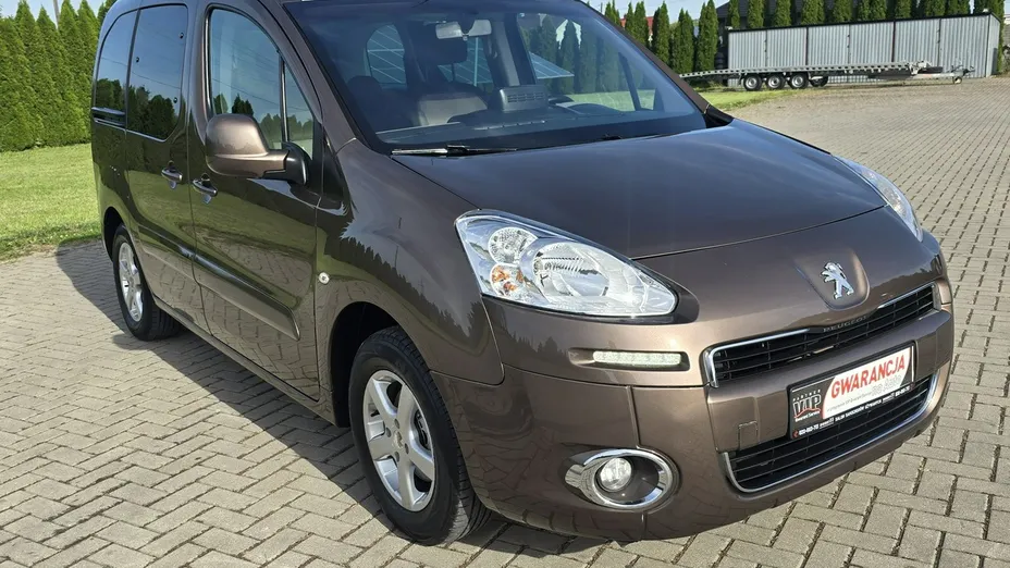 PEUGEOT Partner -