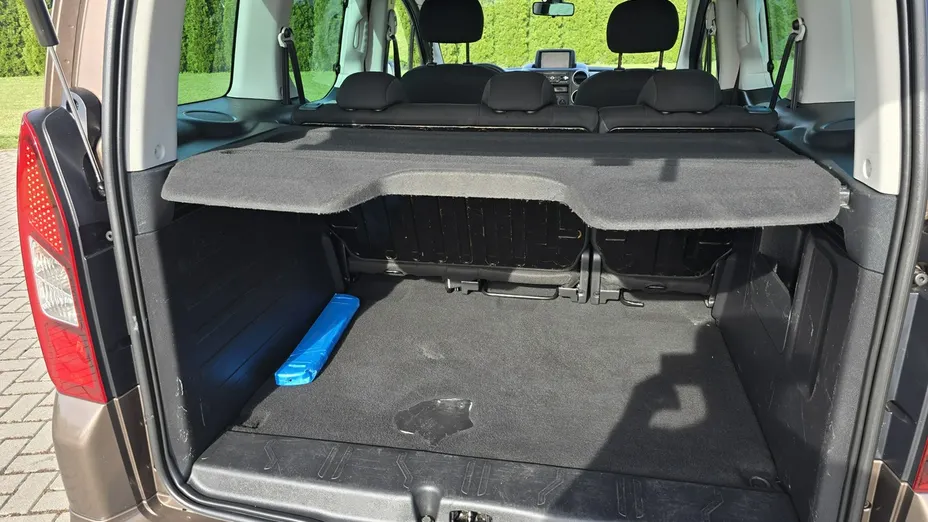 PEUGEOT Partner -