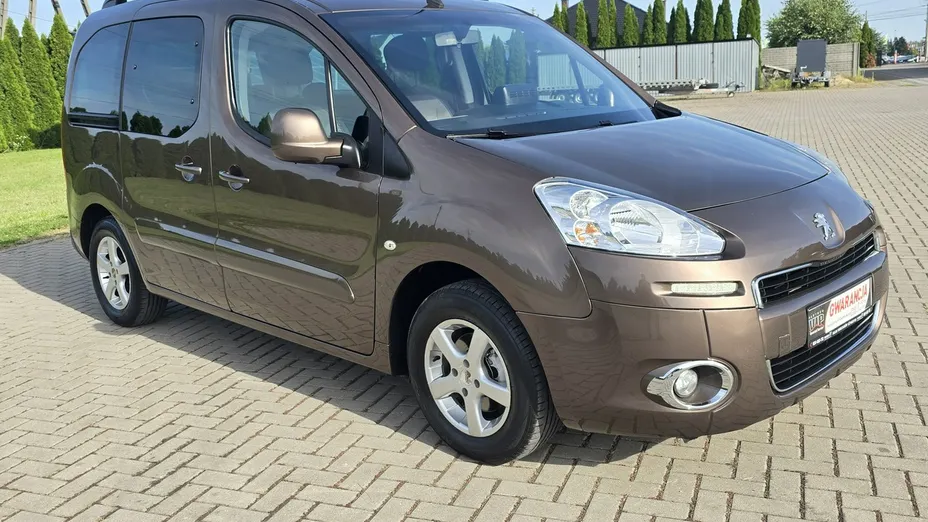 PEUGEOT Partner -