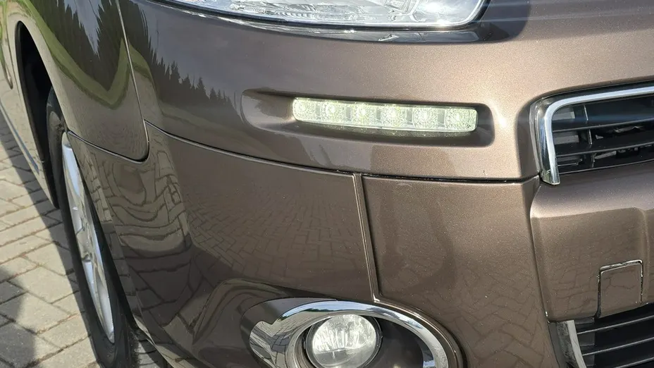 PEUGEOT Partner -
