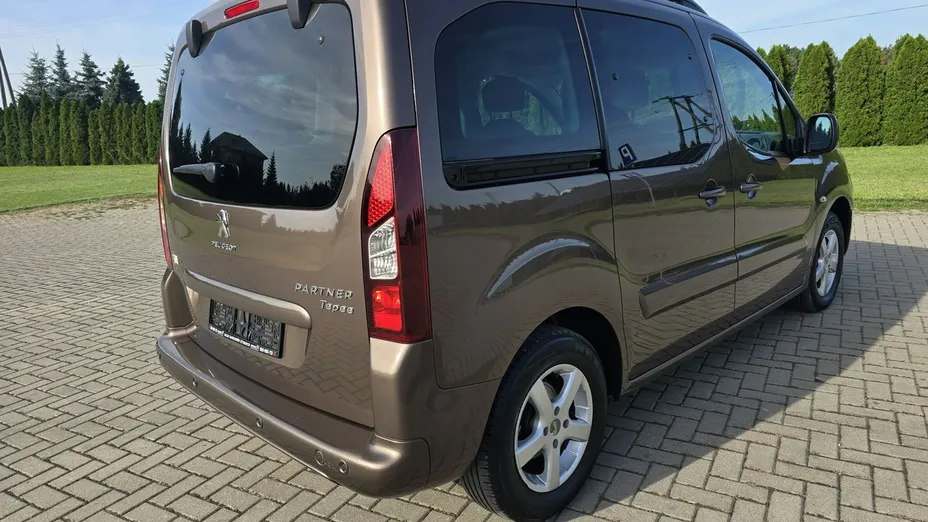 PEUGEOT Partner -