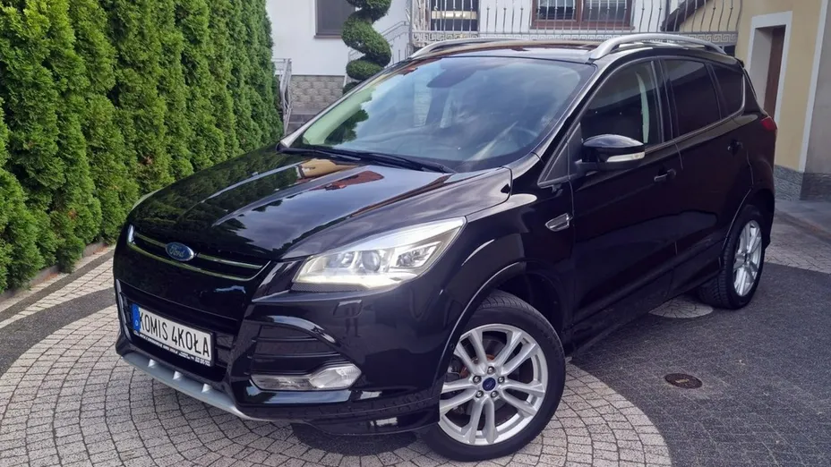 FORD Kuga -