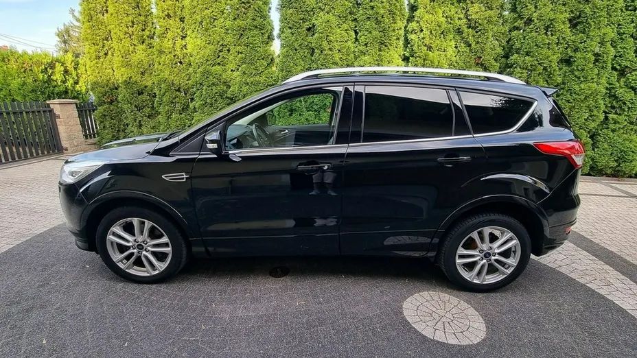 FORD Kuga -