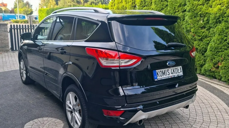 FORD Kuga -