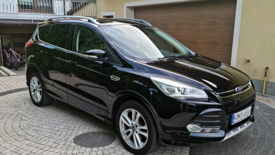 FORD Kuga -