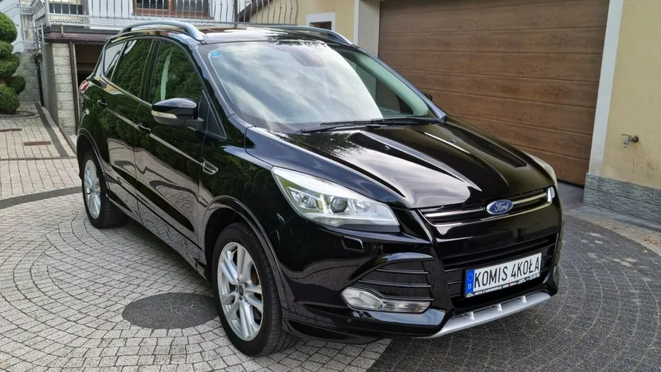 FORD Kuga -