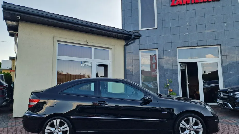 MERCEDES-BENZ CLC -