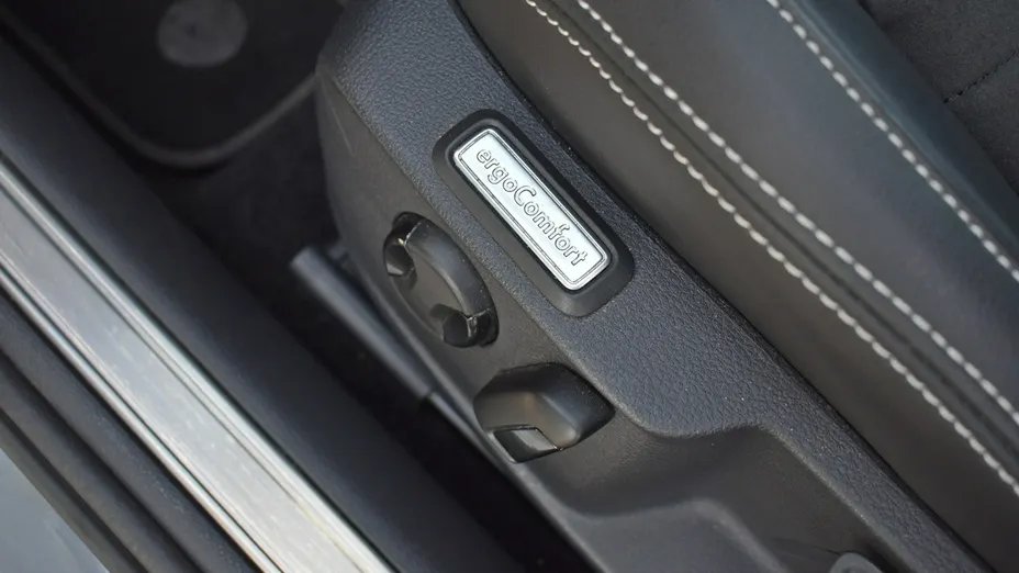 VOLKSWAGEN Passat -